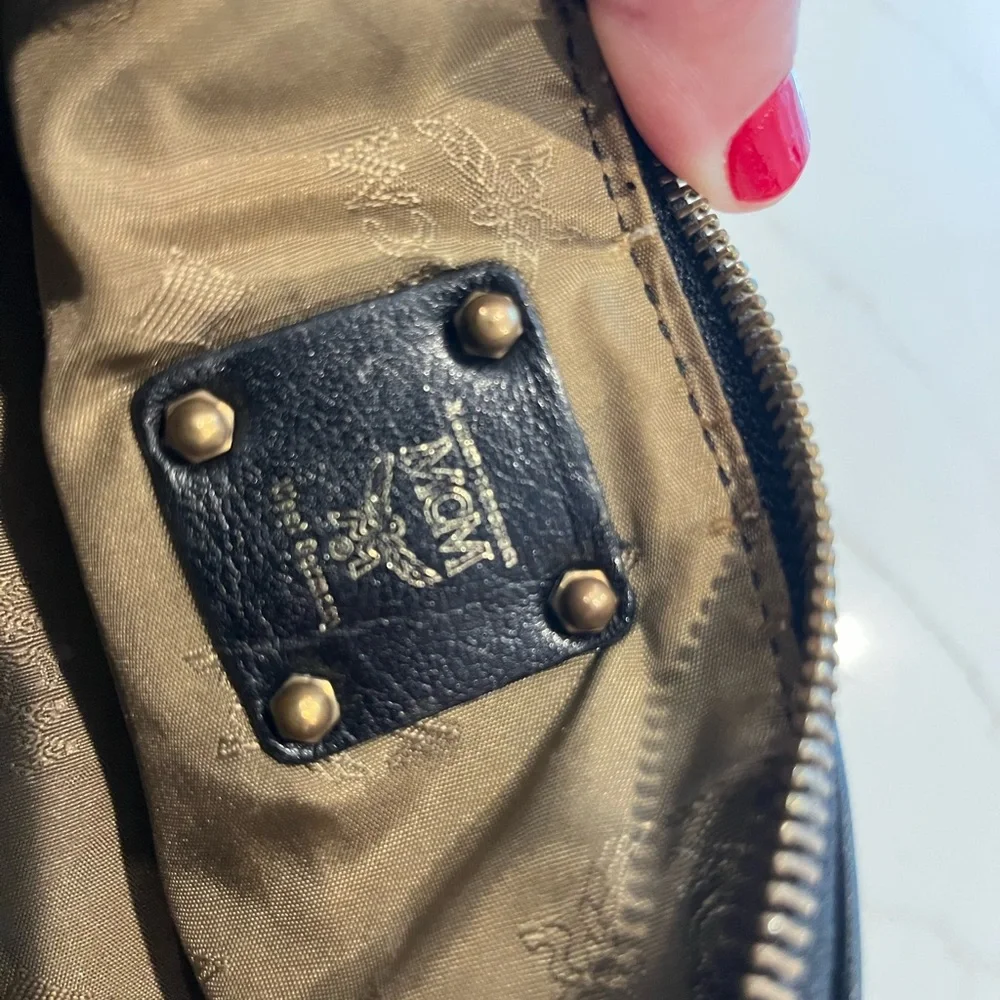 MCM leather mini bag vintage. - Picture 5 of 6